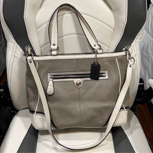 Coach Laura Spectator Tote, EUC